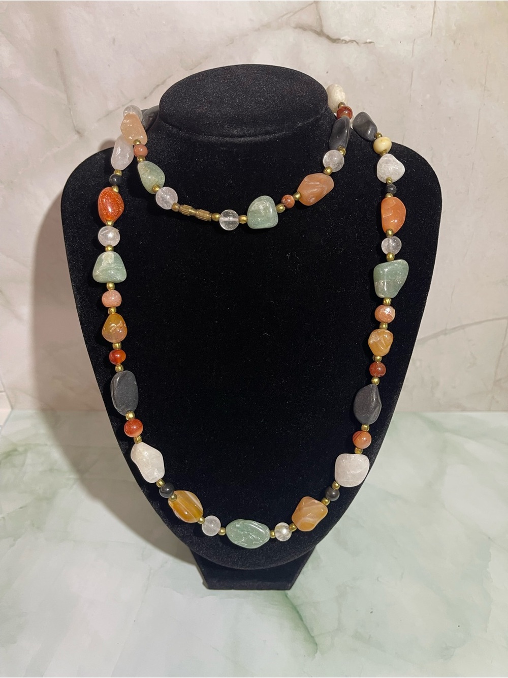 VINTAGE HEAVY NATURAL MINERAL STONES NECKLACE - AGATE, QUARTZ, ONYX AND More!